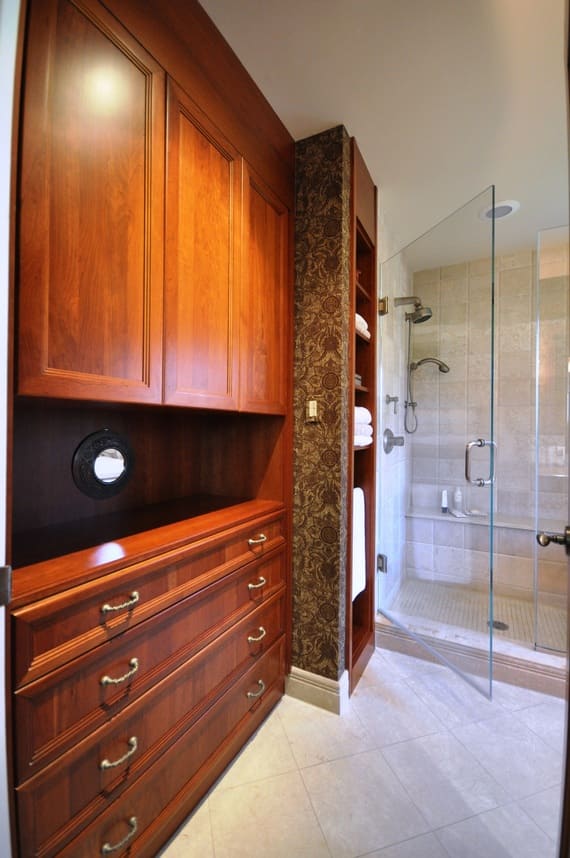 Mackoul Bathroom