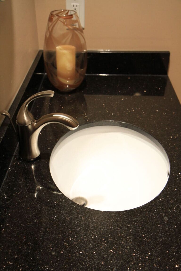Duplak Bathroom