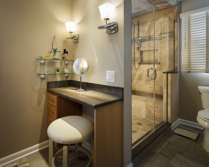 Gavin Bathroom