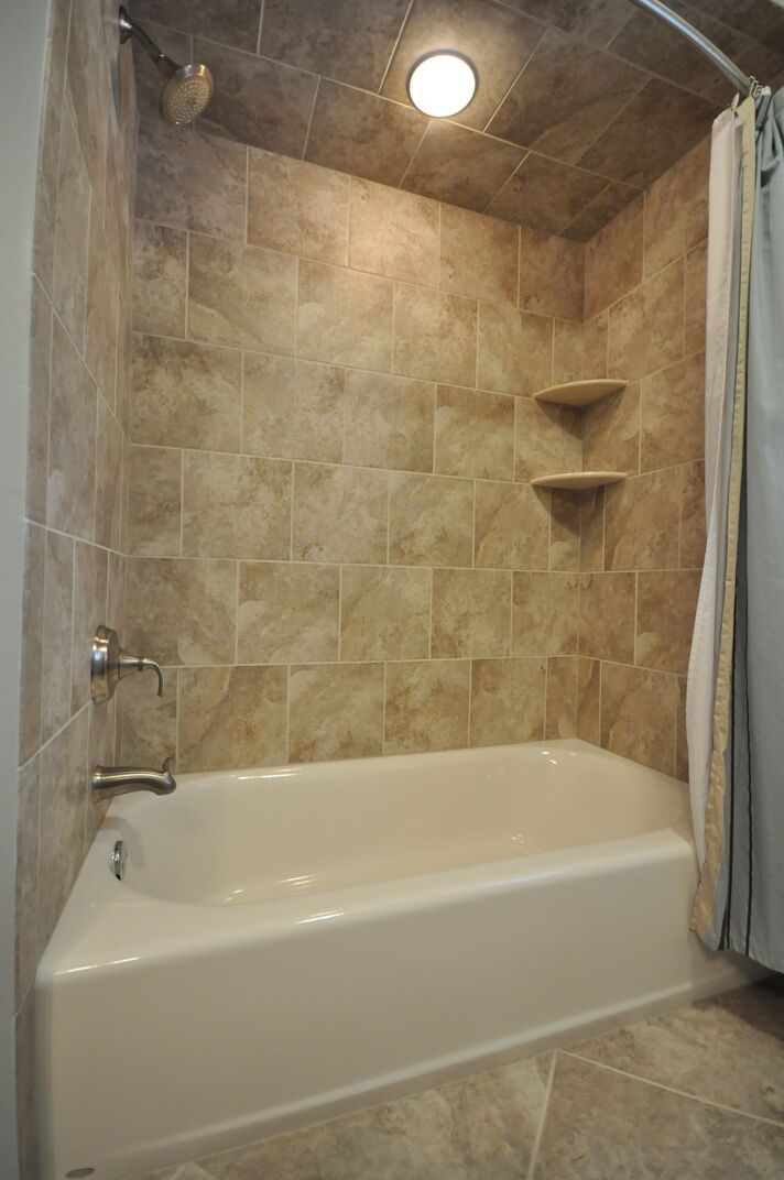 Gaylord Bathroom