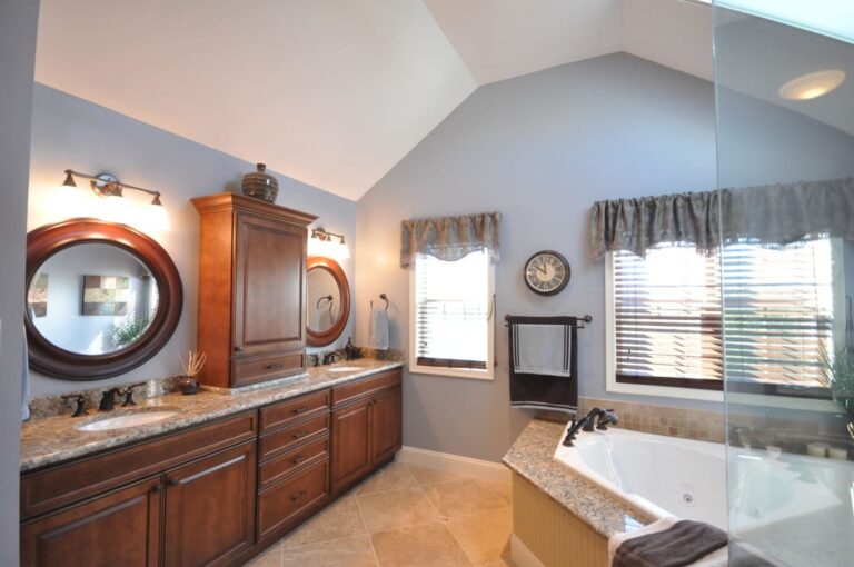 Lacaze Master Bathroom
