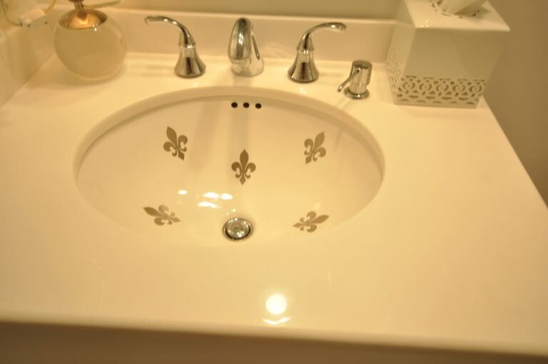 Lariviere Bathroom