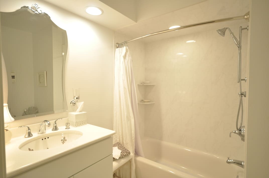 Lariviere Bathroom