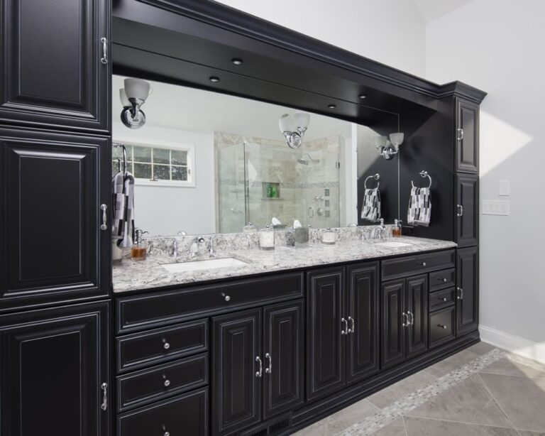 Pandya Bathroom