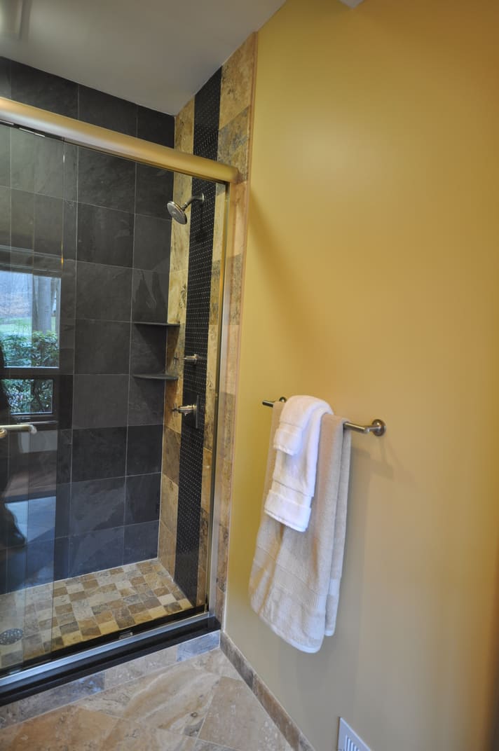 Seiden Bathroom