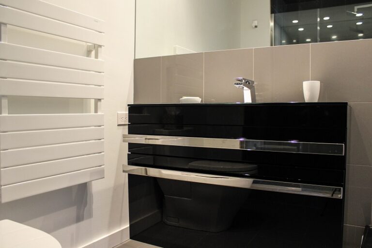 Bogart Bathroom