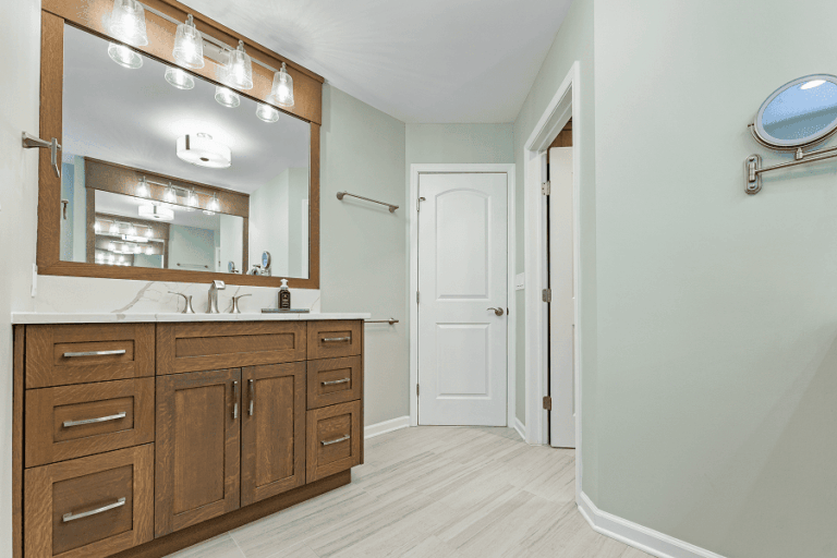 Jurica Bathroom